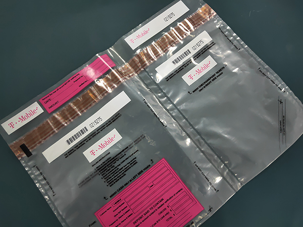 免稅袋封口膠帶,防偽熱熔(róng)膠帶,多重防偽膠帶 免稅袋封口膠帶(dài),防偽熱熔膠(jiāo)帶,多重防偽膠帶